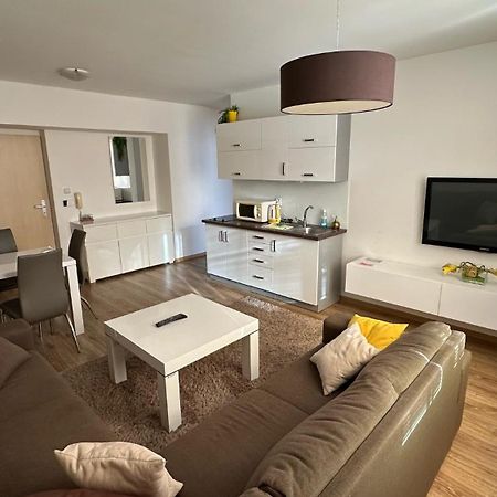 2 Room Apartment With Balcony 255, Apartmany Liptov Liptovský Mikuláš Eksteriør billede